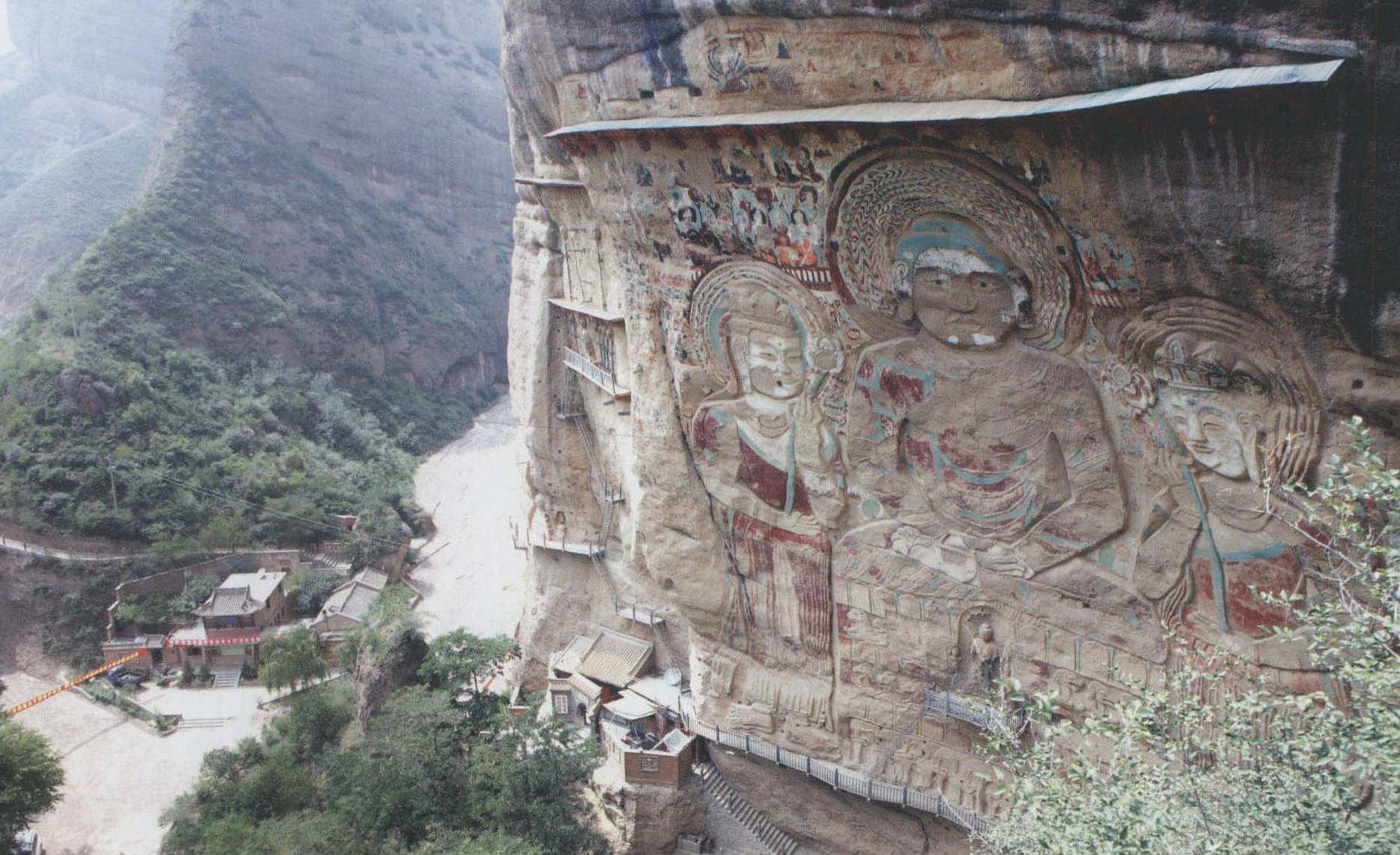 圖1-3 拉梢寺近景